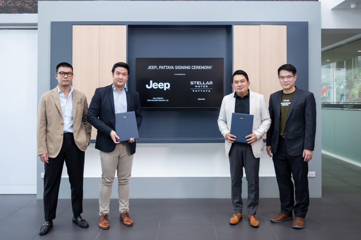 (จากซ้ายไปขวา) วรชน-วีรชาญ บรรณวิรุฬห์, สุนทรพันธ์ เดชะเทศ, กุลชาติ ชุติเชาว์กุล