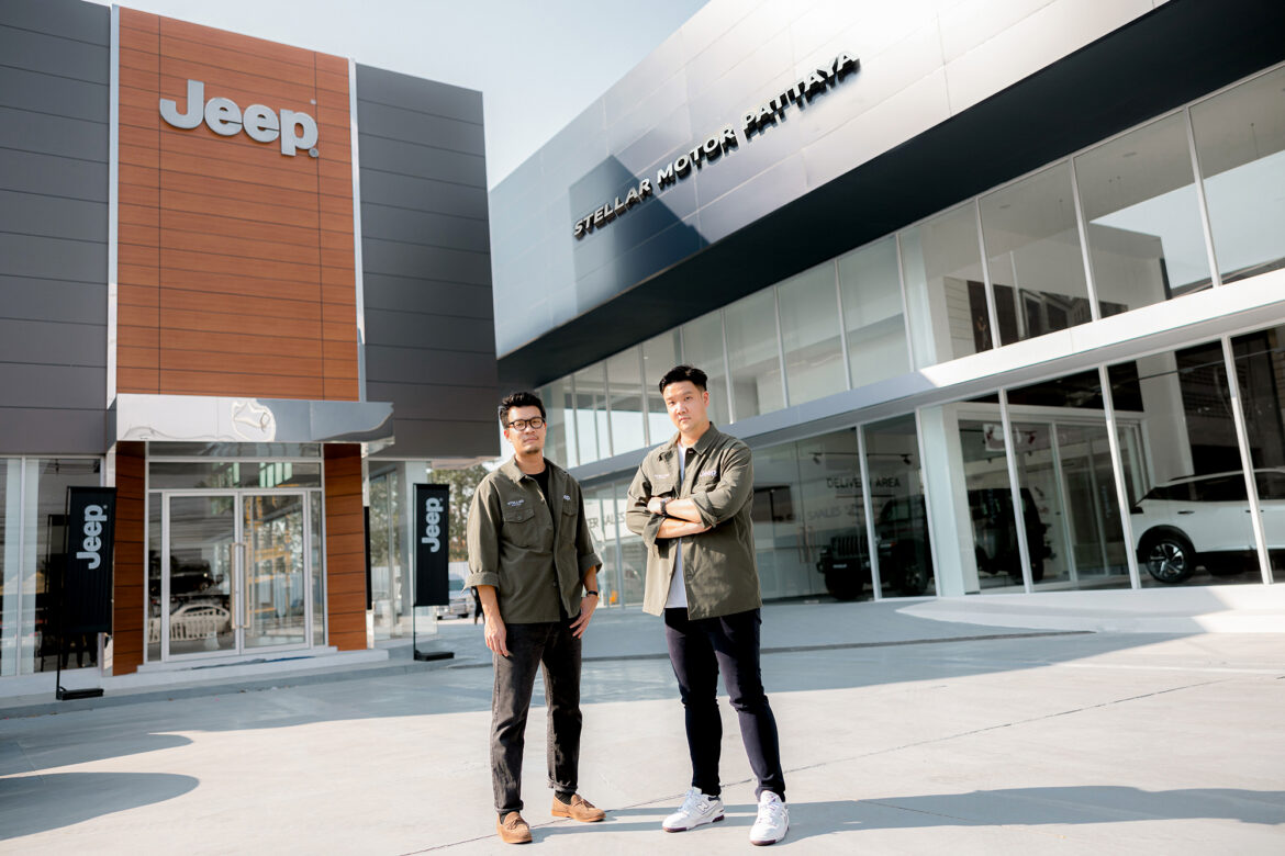 01_วรชน บรรณวิรุฬห์(ซ้าย)-วีรชาญ บรรณวิรุฬห์(ขวา)