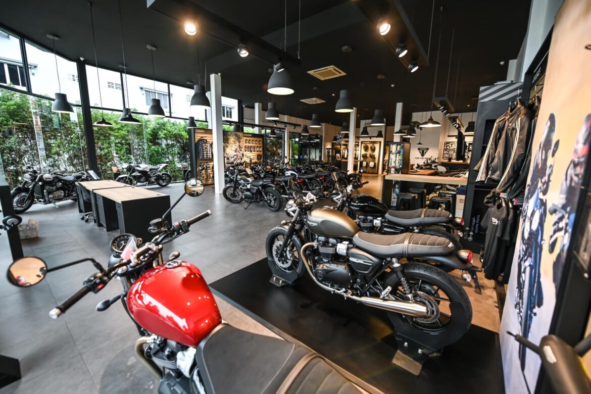 ภาพประกอบ_โชว์รูมและศูนย์บริการ ไทรอัมพ์ มอเตอร์ไซเคิลส์ (5)