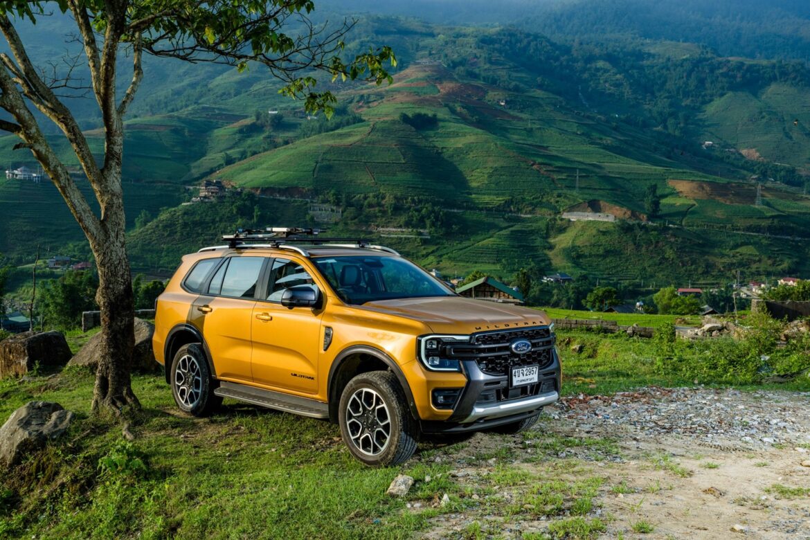 Everest Wildtrak_Luxe Yellow