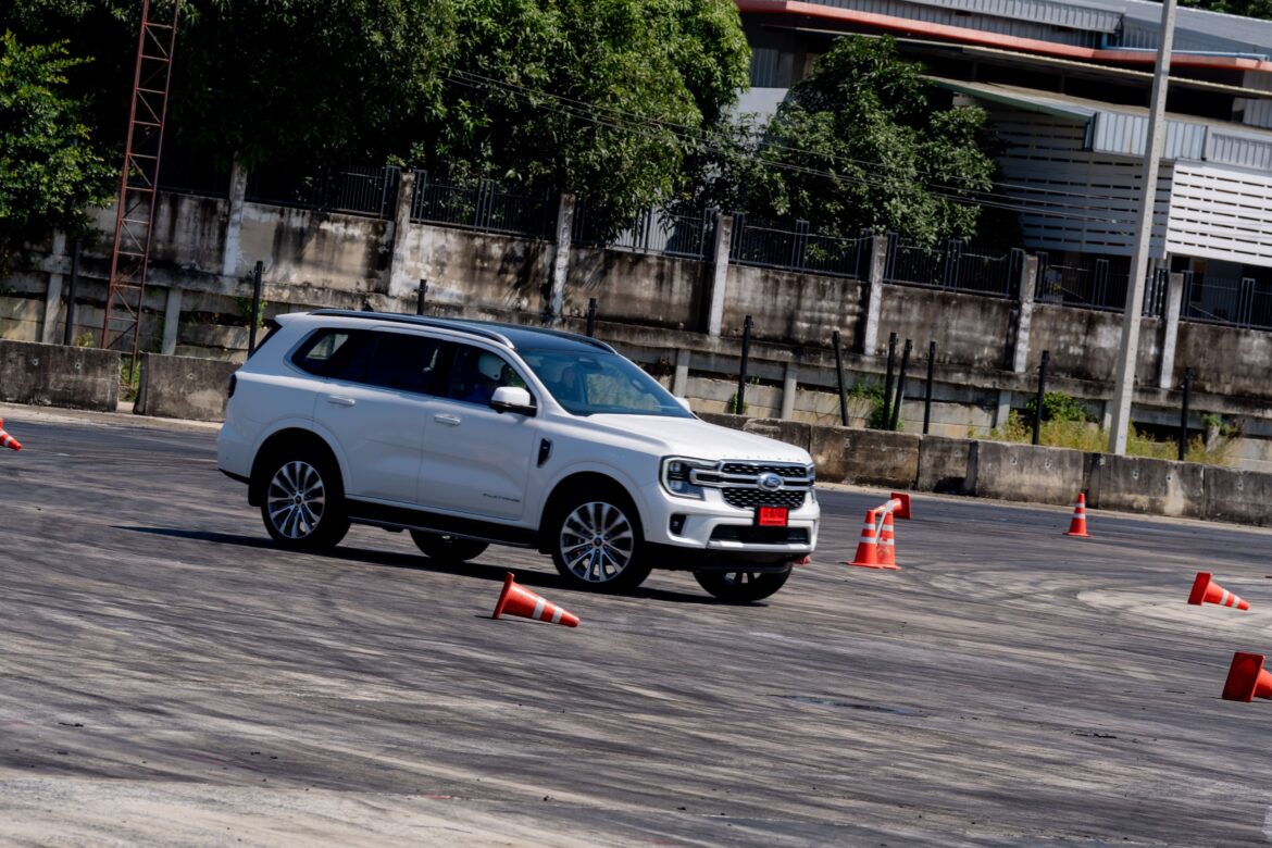 Everest Platinum Unexpected Driving Experience_7